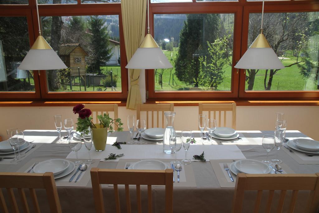 Villa Schnuck - Das Rote Ferienhaus บาดกัสไตน์ ภายนอก รูปภาพ