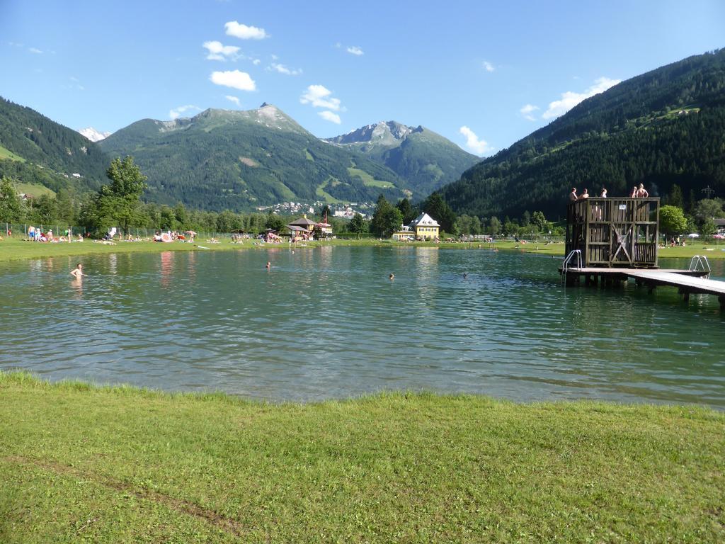 Villa Schnuck - Das Rote Ferienhaus บาดกัสไตน์ ภายนอก รูปภาพ