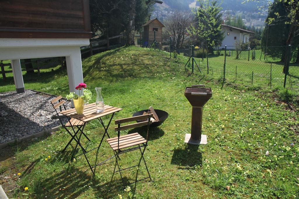 Villa Schnuck - Das Rote Ferienhaus บาดกัสไตน์ ภายนอก รูปภาพ
