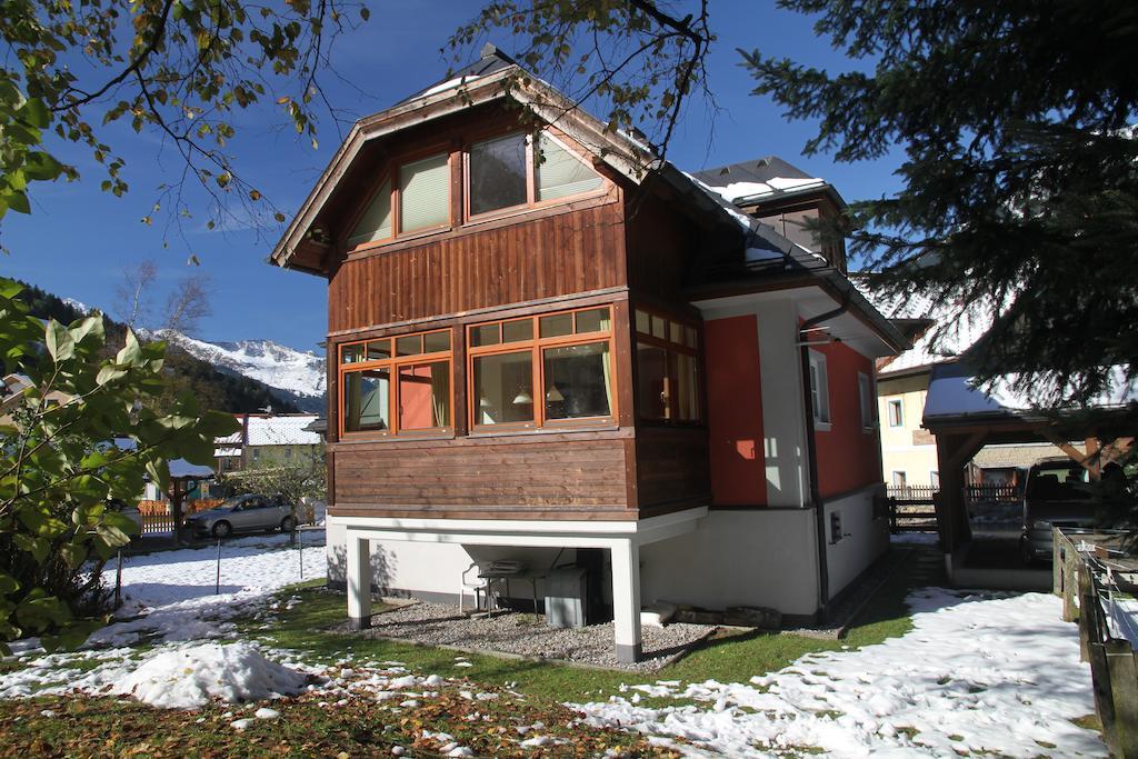Villa Schnuck - Das Rote Ferienhaus บาดกัสไตน์ ภายนอก รูปภาพ
