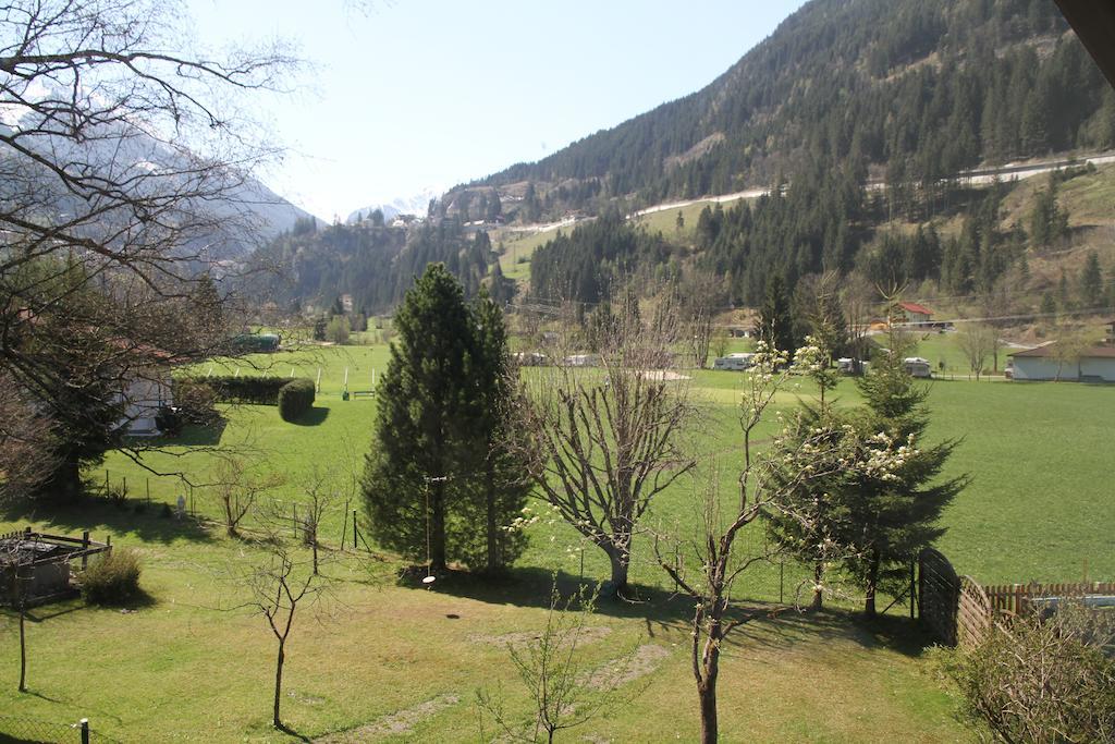 Villa Schnuck - Das Rote Ferienhaus บาดกัสไตน์ ภายนอก รูปภาพ