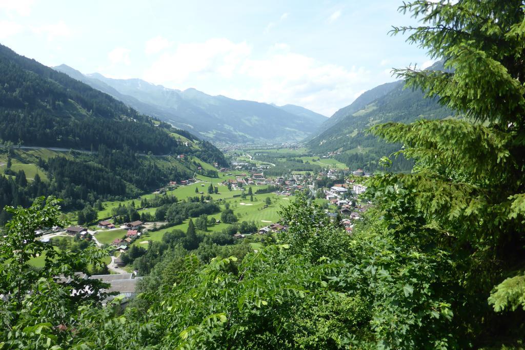 Villa Schnuck - Das Rote Ferienhaus บาดกัสไตน์ ภายนอก รูปภาพ